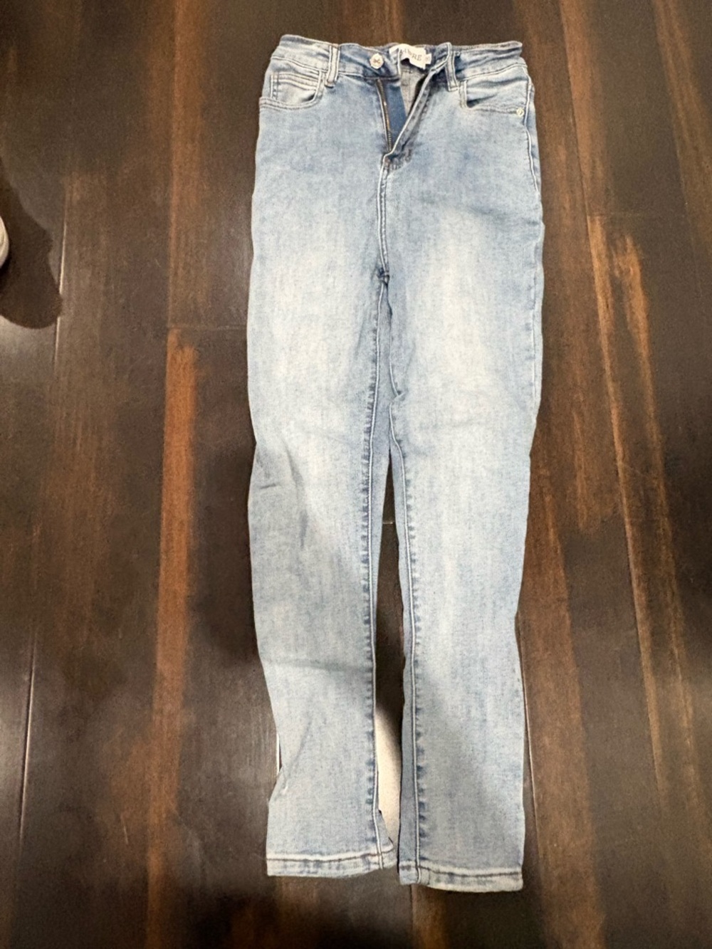 Women's Light Wash High-Rise Skinny Jeans